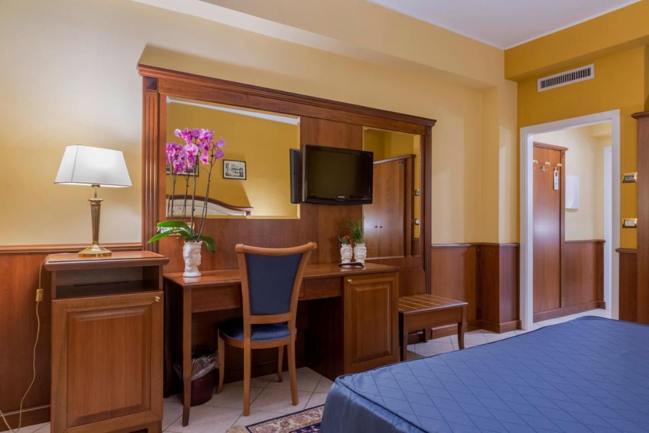 Hotel San Michele Milazzo Buitenkant foto