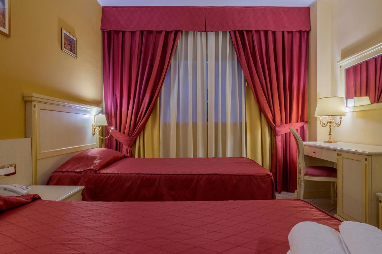 Hotel San Michele Milazzo Buitenkant foto