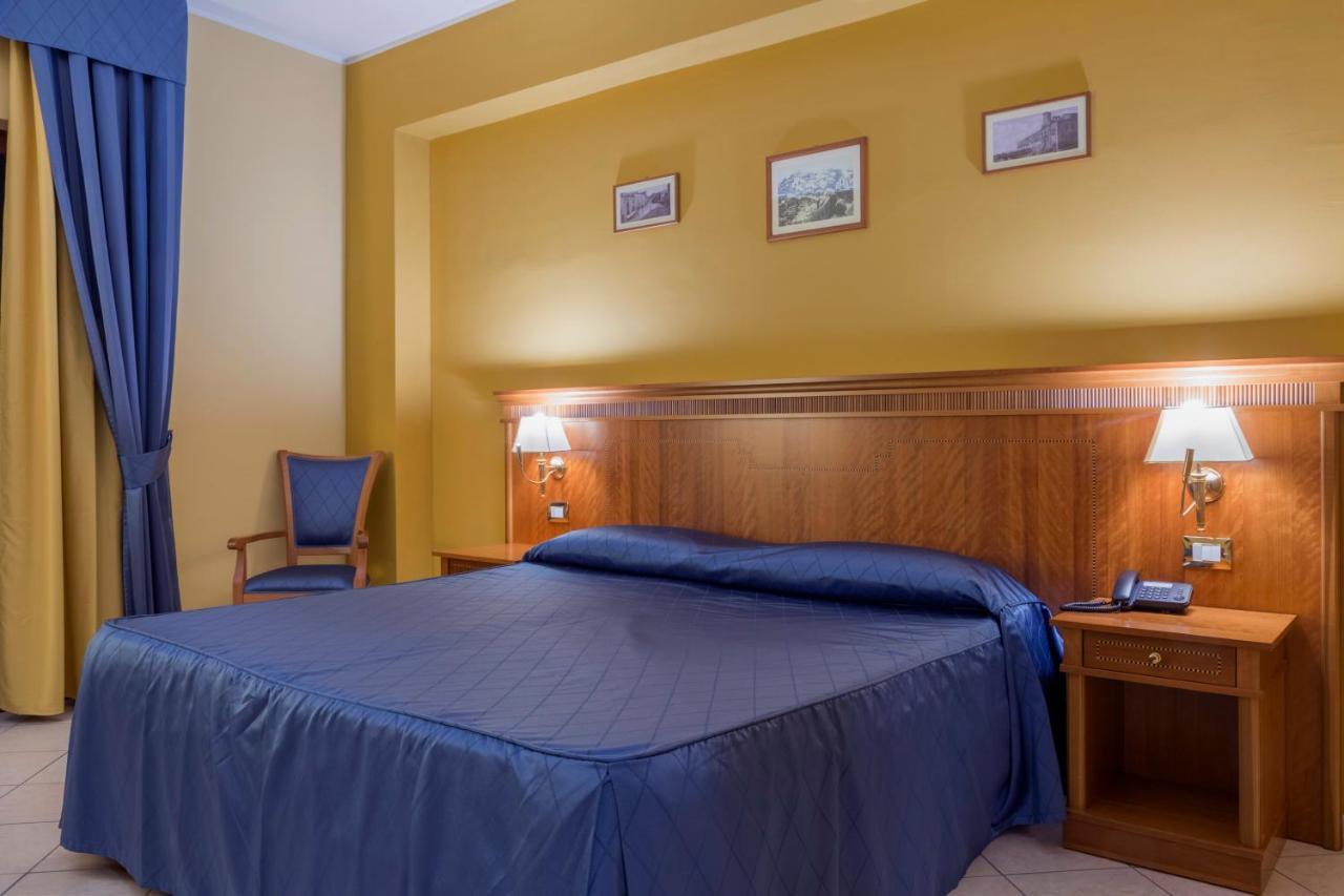 Hotel San Michele Milazzo Buitenkant foto